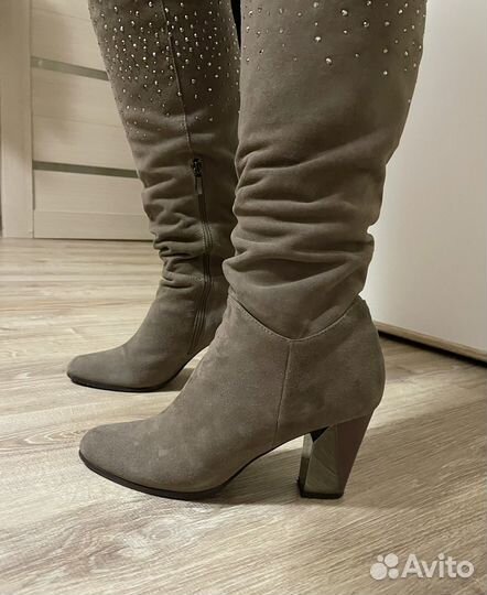 Сапоги женские зимние 39 размер бежевые/коричневые