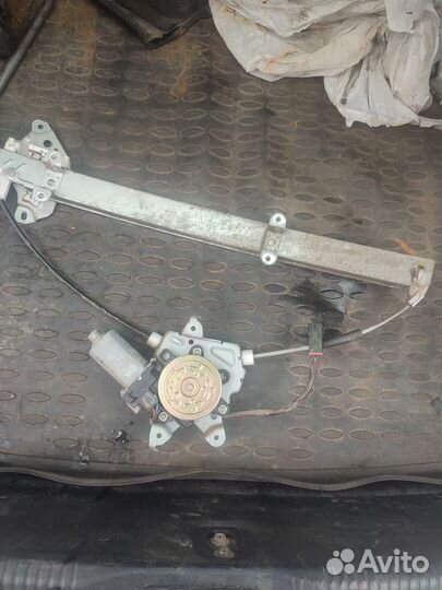 Стеклоподъемник nissan Almera classic