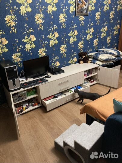 Тумба под телевизор