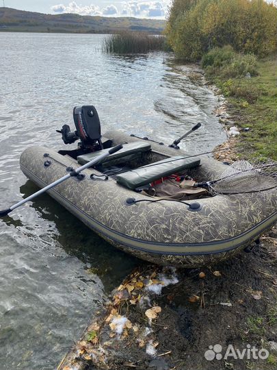 Надувная лодка с мотором