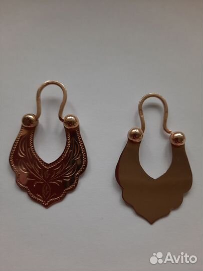 Золотые серьги