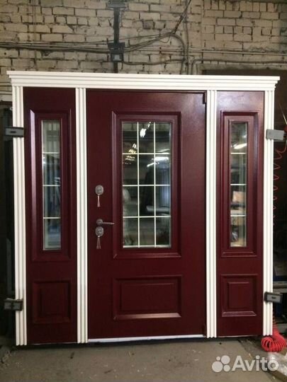 Дверь входная с окном и терморазрывом