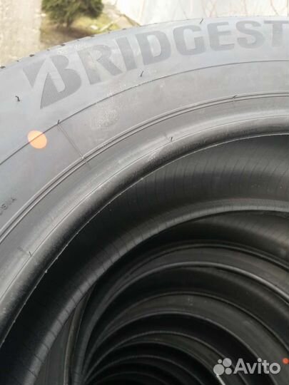 Bridgestone Alenza H/L 33 225/60 R18 100H