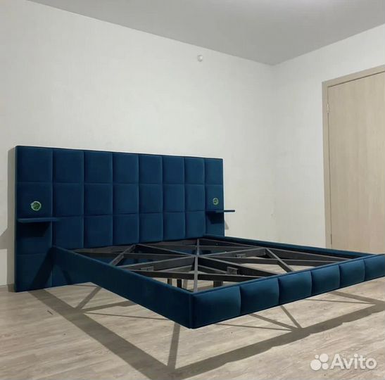 Кровать с парящим эффектом