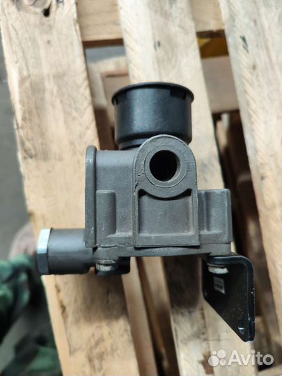 Клапан газон next ускорительный заднего моста