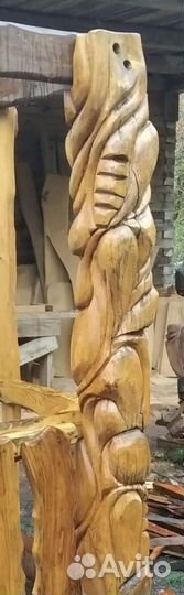 Резные столбы