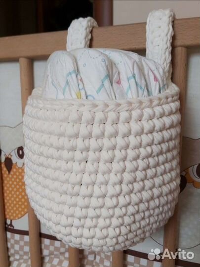 Подвесная корзина из трикотажной пряжи