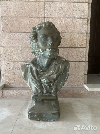 Бюст Пушкина