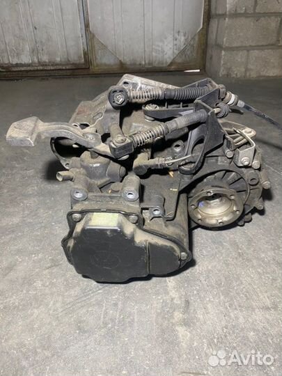 МКПП Volkswagen Golf BLS