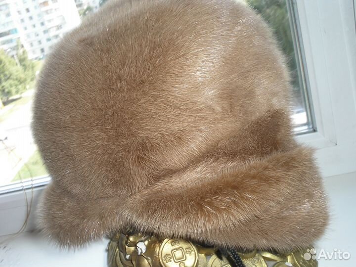 3 Шапки из норки и 1 из песца