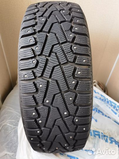 Pirelli Winter Ice Zero 215/55 R17 98T