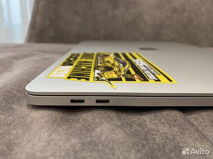 MacBook Pro 16 2019 i9 16gb 1Tb SSD