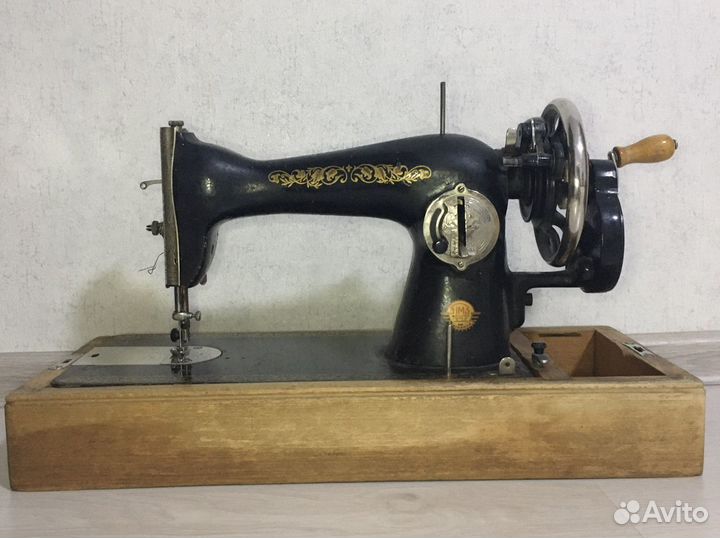 Швейная машинка ручная