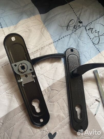 Дверная ручка