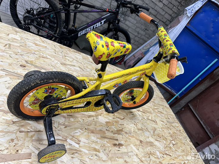 Велосипед детский 4 колесный