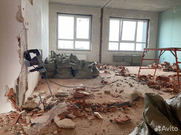 Демонтаж в квартире. Стены, пол, потолок, обои