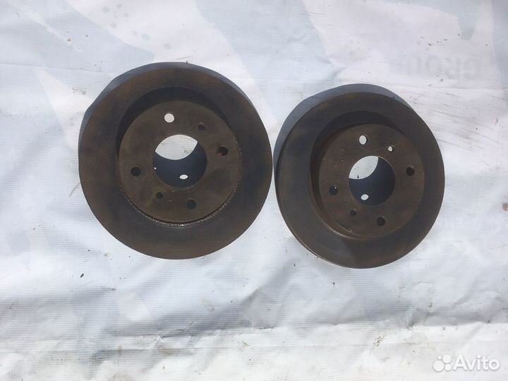 Диски тормозные перед Nissan primera p10