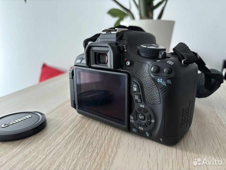 Фотоаппарат canon 600d