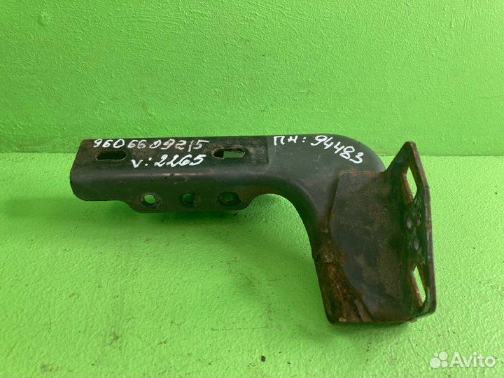 Кронштейн подножки mercedes-benz actros MP 4