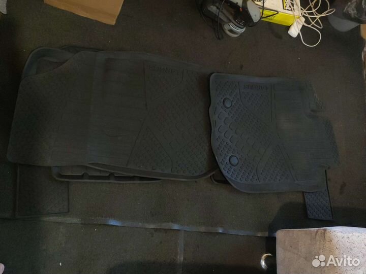 Резиновые ковры салона ларгус