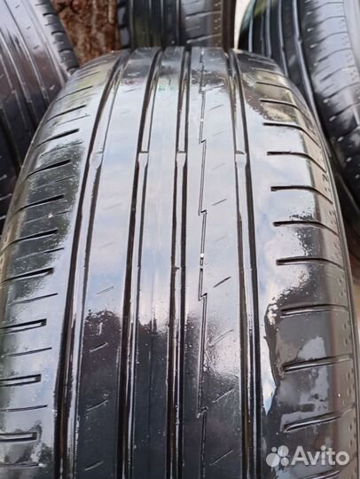 Yokohama Advan A050 215/65 R17 99H