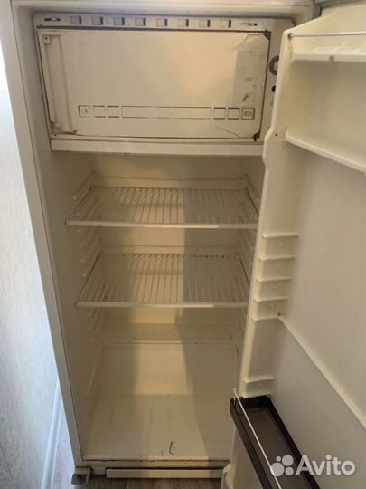 Холодильник Полюс производство СССР