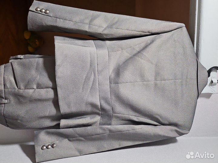 Брючный костюм женский