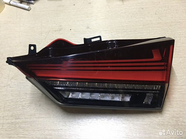 Фонарь задний внутренний правый Lexus RX 4 2019-22