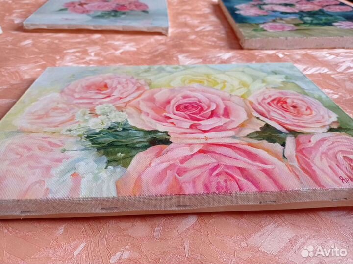 Розы на столе(в наличии)