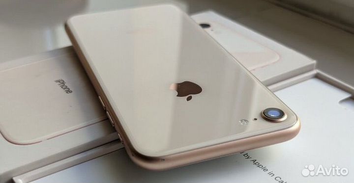 iPhone 8, 64 ГБ