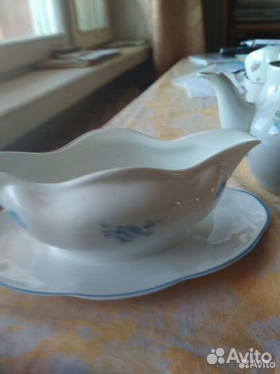 Заварочные чайники,молочник, сахарницы