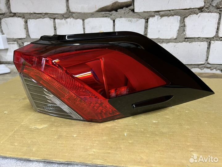 Фонарь задний правый Toyota RAV 4 XA 50