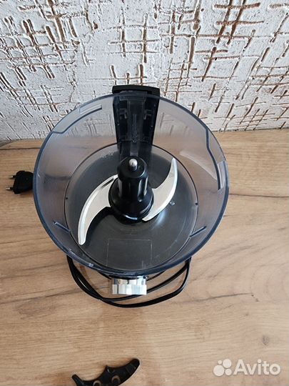 Кухонный электрический измельчитель