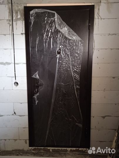 Дверь входная металл с двух сторон Стройгост