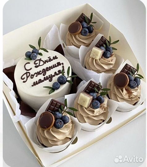 Набор бенто торт и капкейки