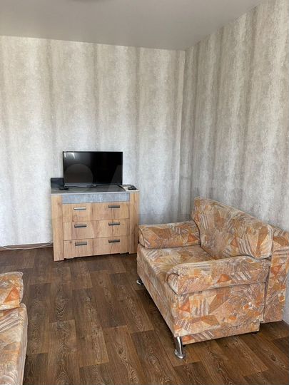 2-к. квартира, 44 м², 2/4 эт.