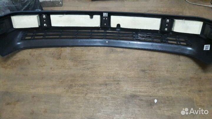 Бампер передний Mercedes Benz W124