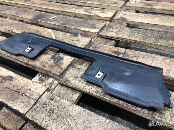 Воздухозаборник передний Bmw 6 E63 N62B48