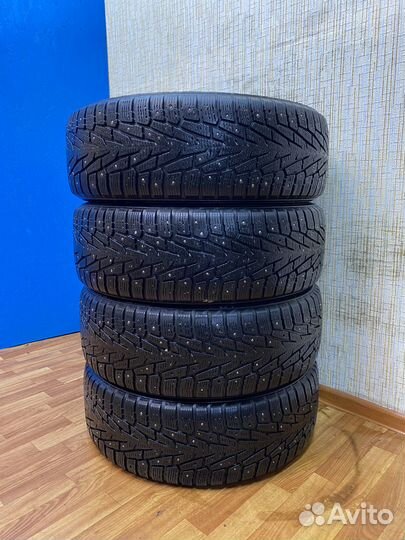 Nokian Tyres Hakkapeliitta 7 SUV 235/65 R17