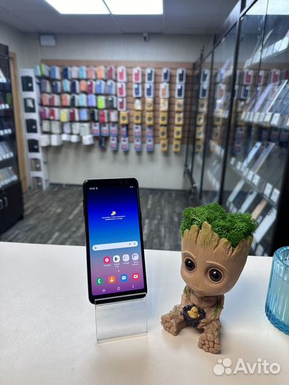 Samsung Galaxy A6, 3/32 ГБ