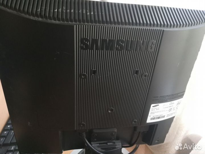 Монитор samsung syncmaster 710n