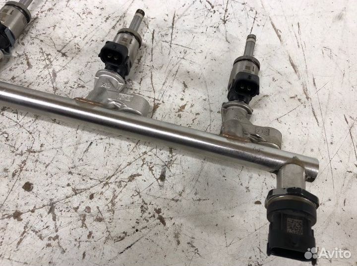 Форсунка топливная Mazda