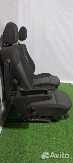 Сиденье переднее правое Opel Astra H Z16XEP