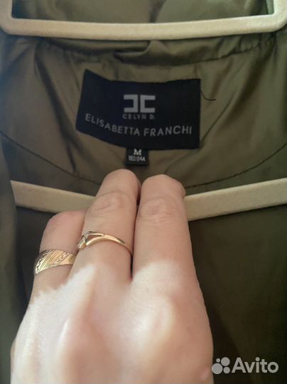 Пуховик весна