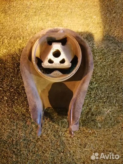 Опора двигателя (подушка двс) задняя 3M51-6P082-C