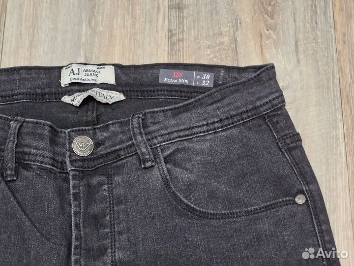 Джинсы Armani jeans 30 черные