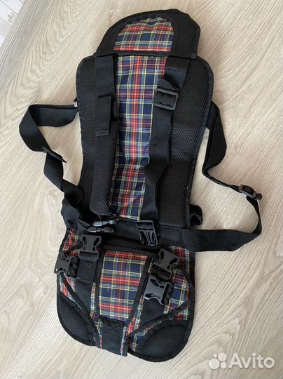Бескаркасное автокресло