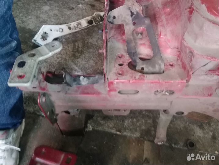 Renault Scenic megane Fluence лонжерон стойка