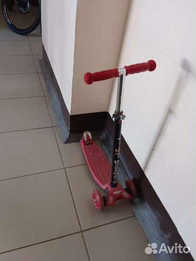 Самокат трехколестный бу
