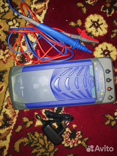 Измеритель сопротивления изоляции